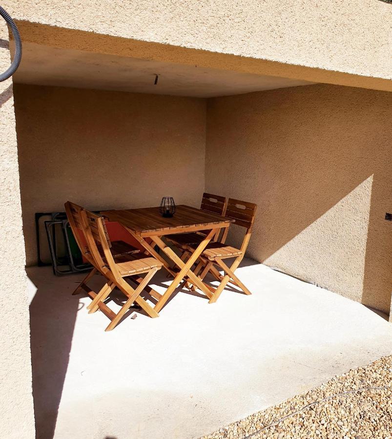Bastide Bellugue Maison D'Hotes Reseau Bienvenue A La Ferme A 3 Minutes De Lourmarin กาเดอเนต์ ภายนอก รูปภาพ