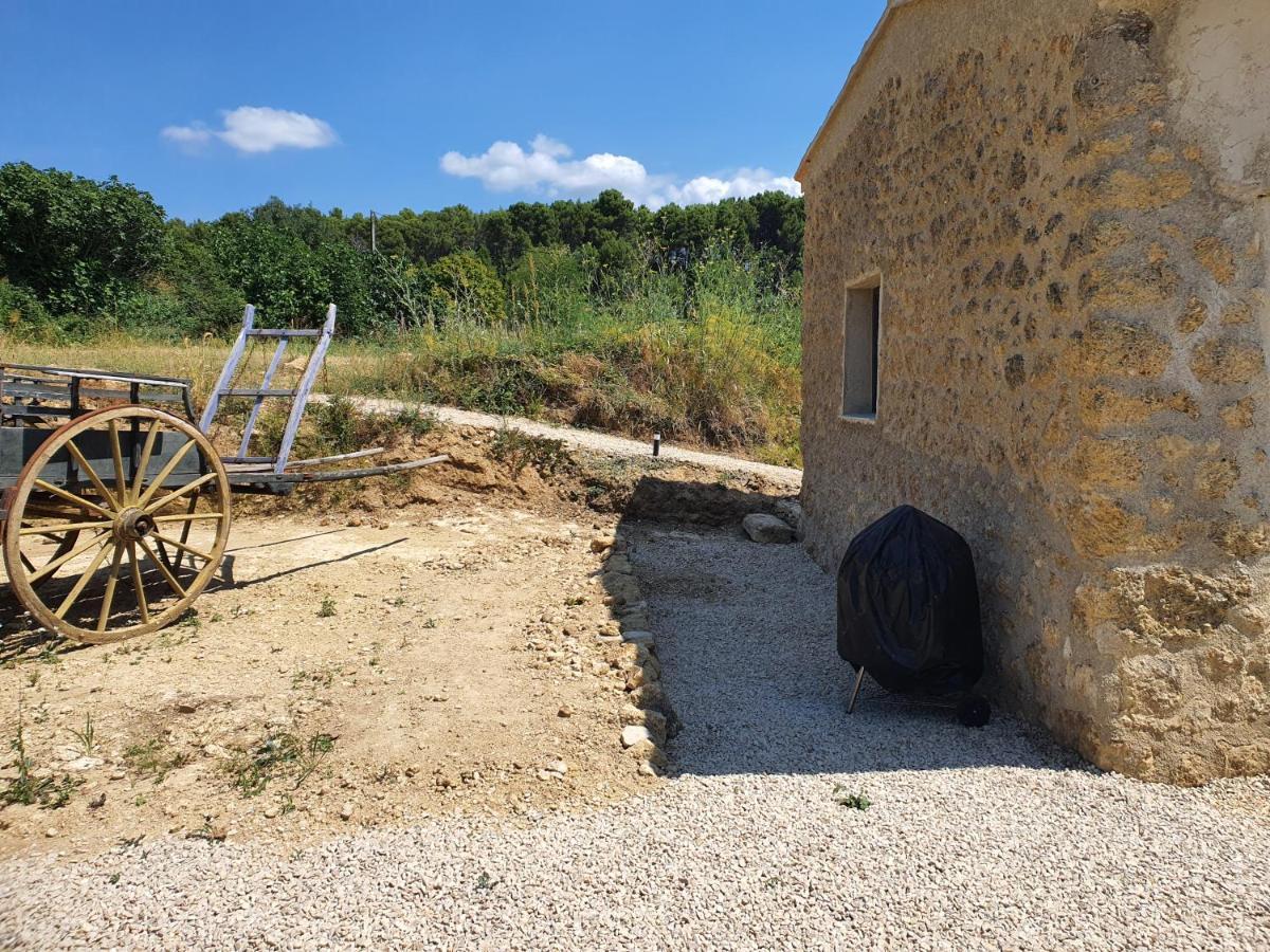 Bastide Bellugue Maison D'Hotes Reseau Bienvenue A La Ferme A 3 Minutes De Lourmarin กาเดอเนต์ ภายนอก รูปภาพ