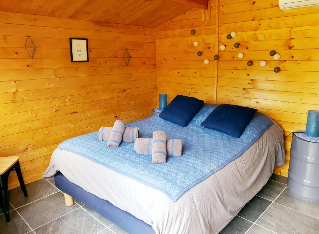 Bastide Bellugue Maison D'Hotes Reseau Bienvenue A La Ferme A 3 Minutes De Lourmarin กาเดอเนต์ ภายนอก รูปภาพ