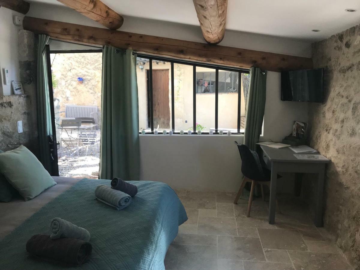 Bastide Bellugue Maison D'Hotes Reseau Bienvenue A La Ferme A 3 Minutes De Lourmarin กาเดอเนต์ ภายนอก รูปภาพ