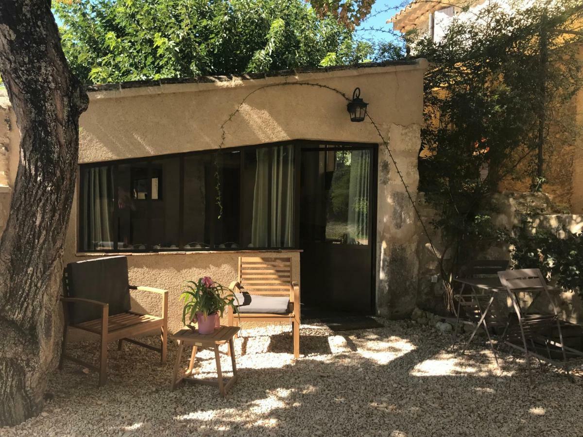 Bastide Bellugue Maison D'Hotes Reseau Bienvenue A La Ferme A 3 Minutes De Lourmarin กาเดอเนต์ ภายนอก รูปภาพ