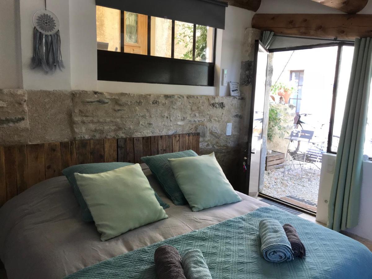 Bastide Bellugue Maison D'Hotes Reseau Bienvenue A La Ferme A 3 Minutes De Lourmarin กาเดอเนต์ ภายนอก รูปภาพ